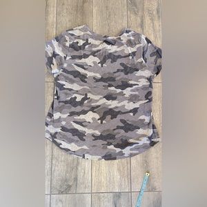 Old Navy knit top. Cute camo look.